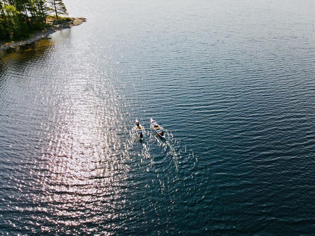 Fravely paddelt beim Kanu Trip