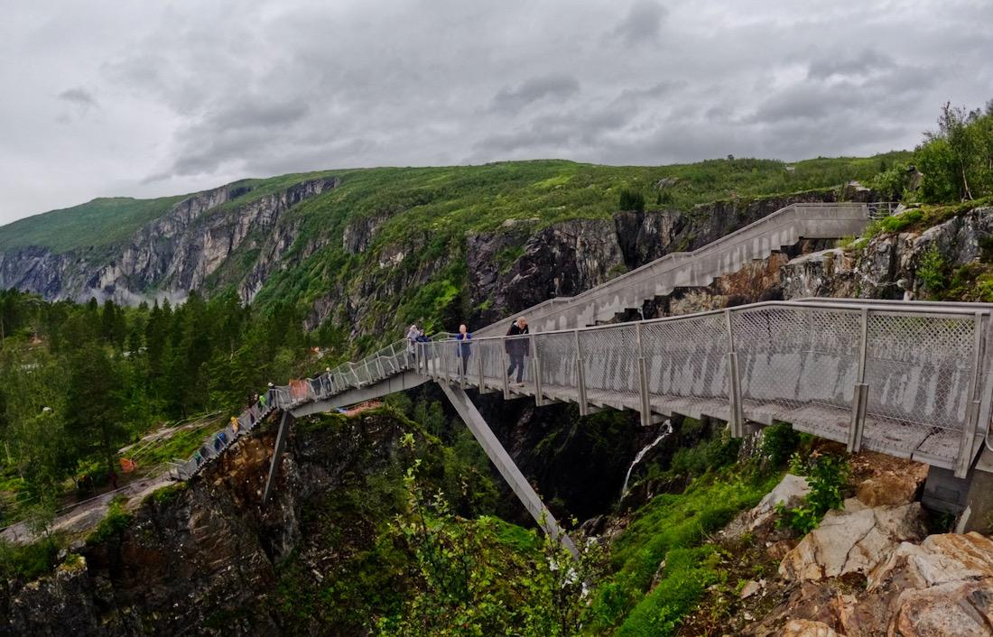 Die Brücke am Voringsfossen