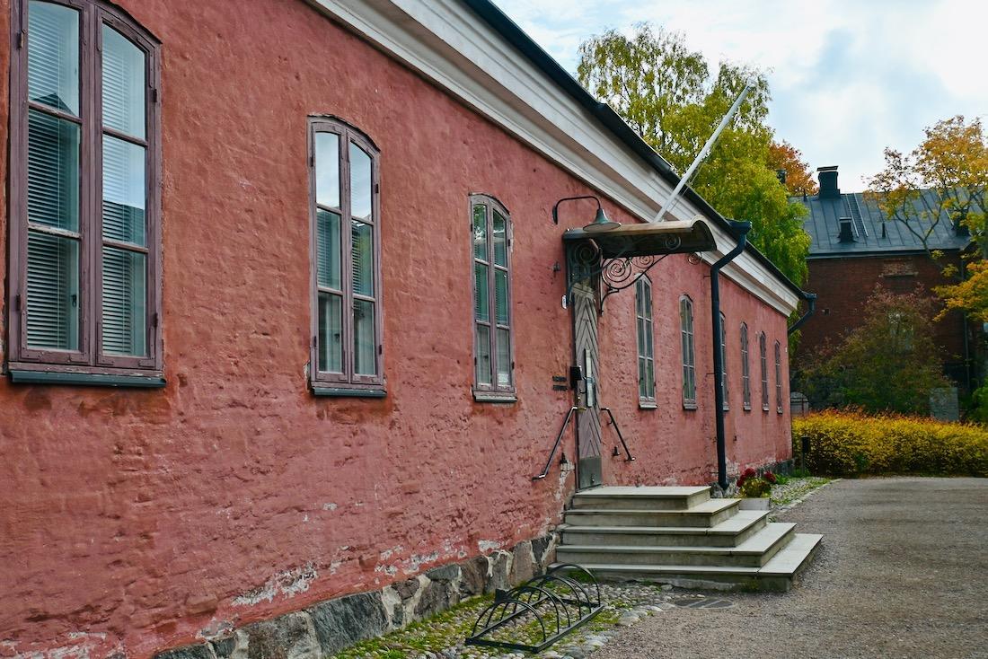 Ein altes Haus auf Soumenlinna