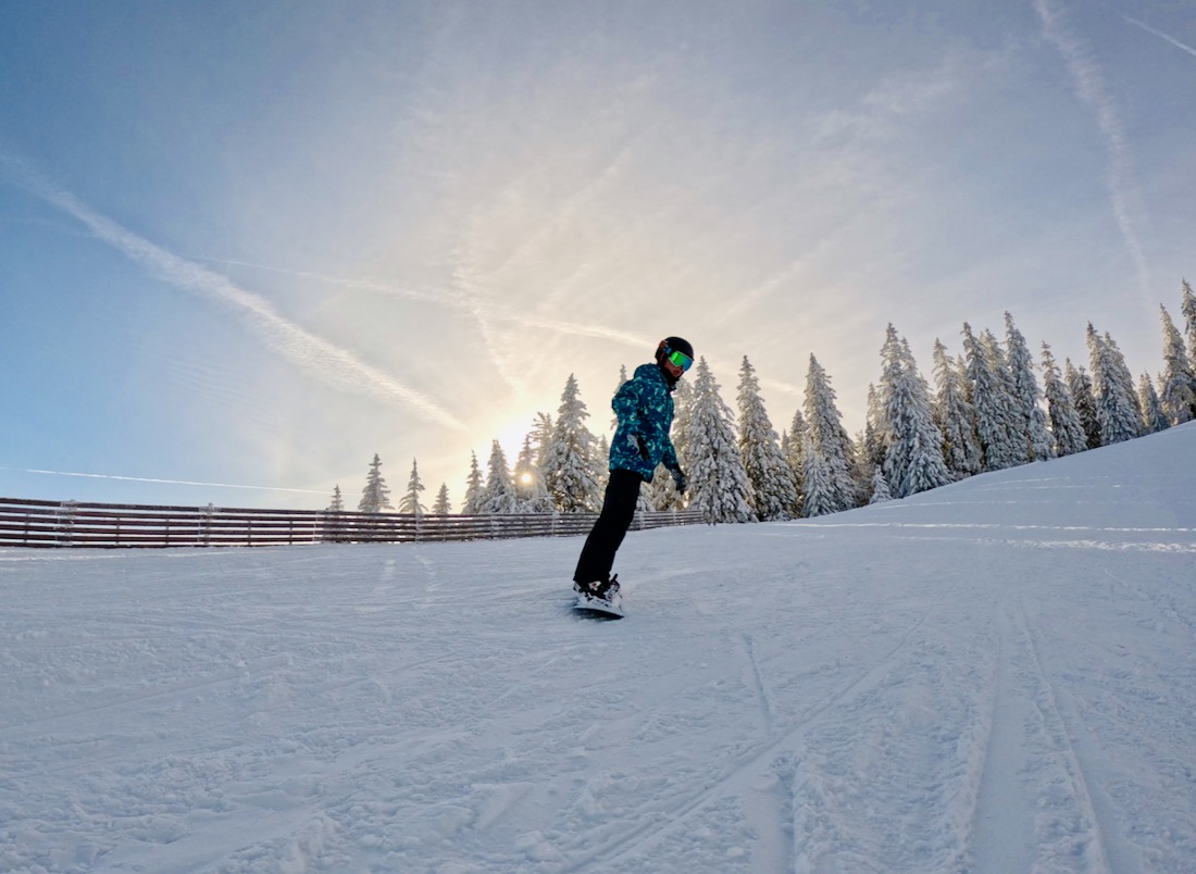 Flo mit der Sonne im Rücken auf der Niederalpl