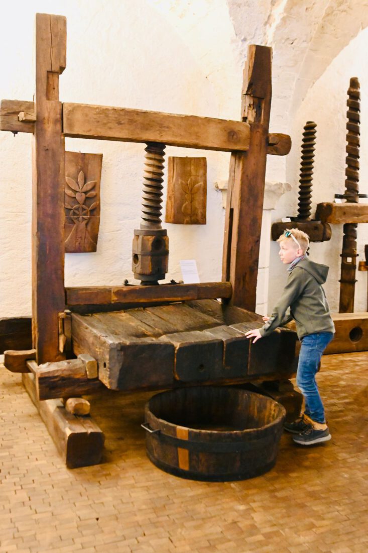 Alte Weinpresse in Kaltern am See im Weinmuseum