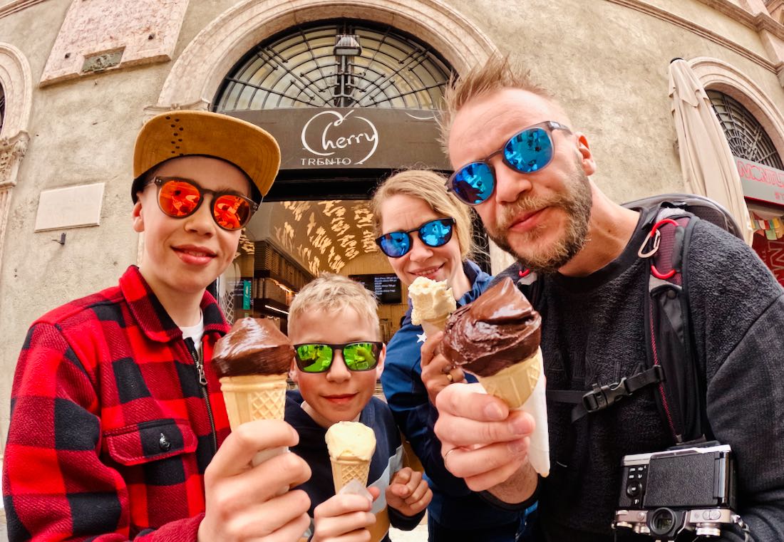 Ein Eis in Trient für Fravely