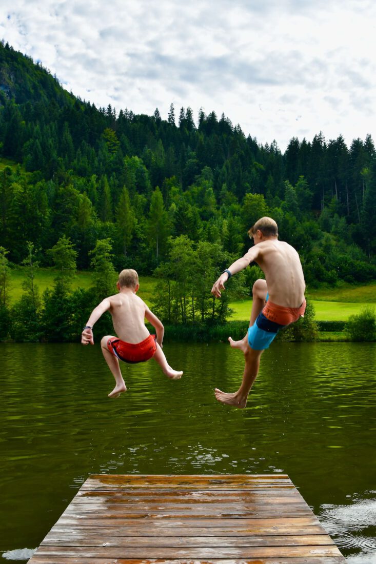 Ben und Flo springen in den Lauchsee