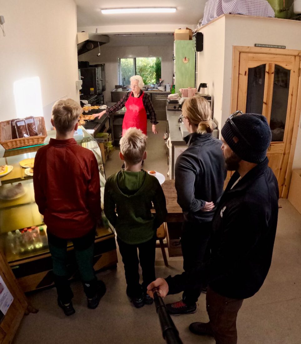 Fravely in Mary´s Bakery