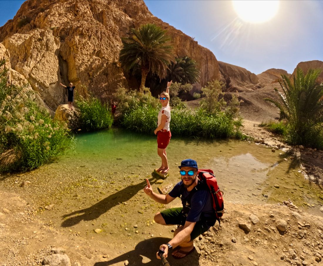 Fravely in der Oase Chebika in Tunesien