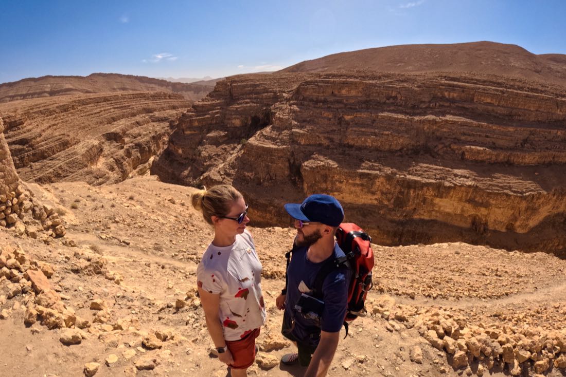 Melanie und Thomas von Fravely.de am Midas Canyon in Tunesien