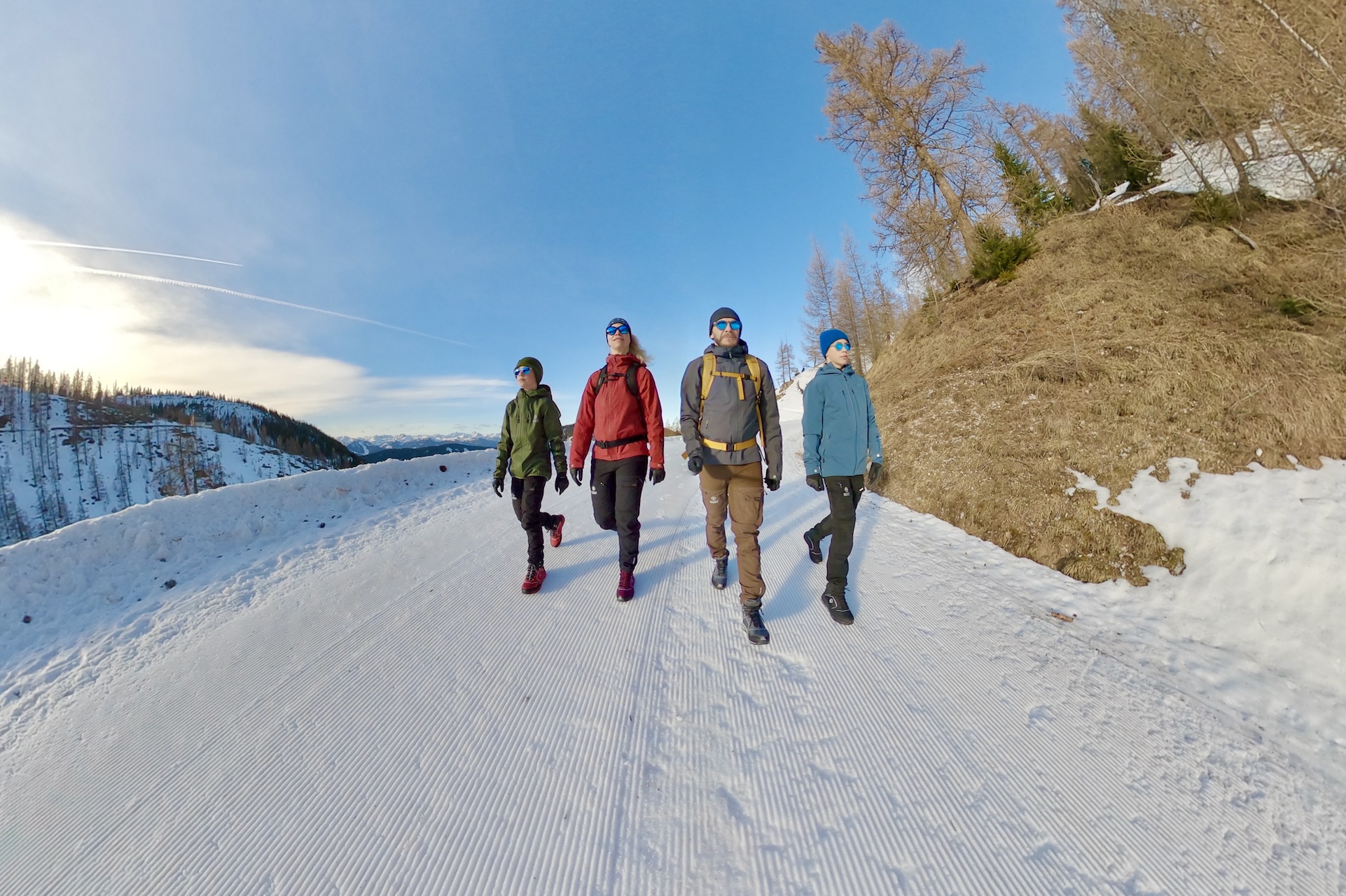 Mit den Giesswein Wool Cross Alpine im Winter Fravely