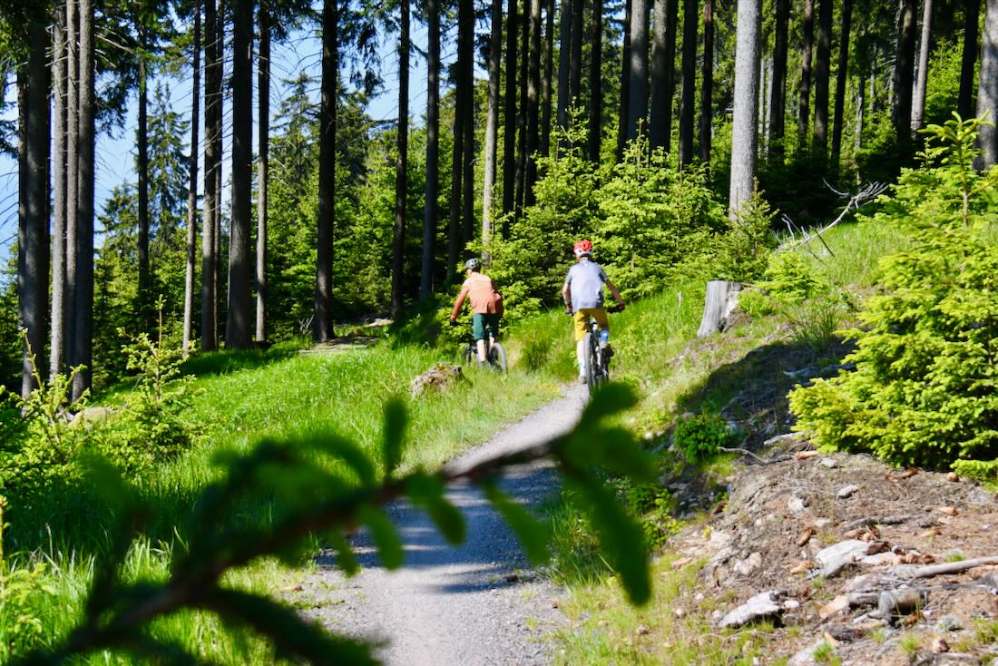 Flo und Ben im Trail Park Klinovec