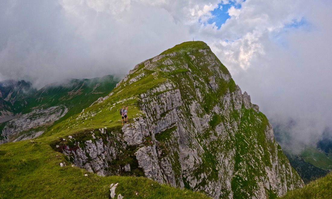 Flo und Ben auf dem Grat im Rofangebirge