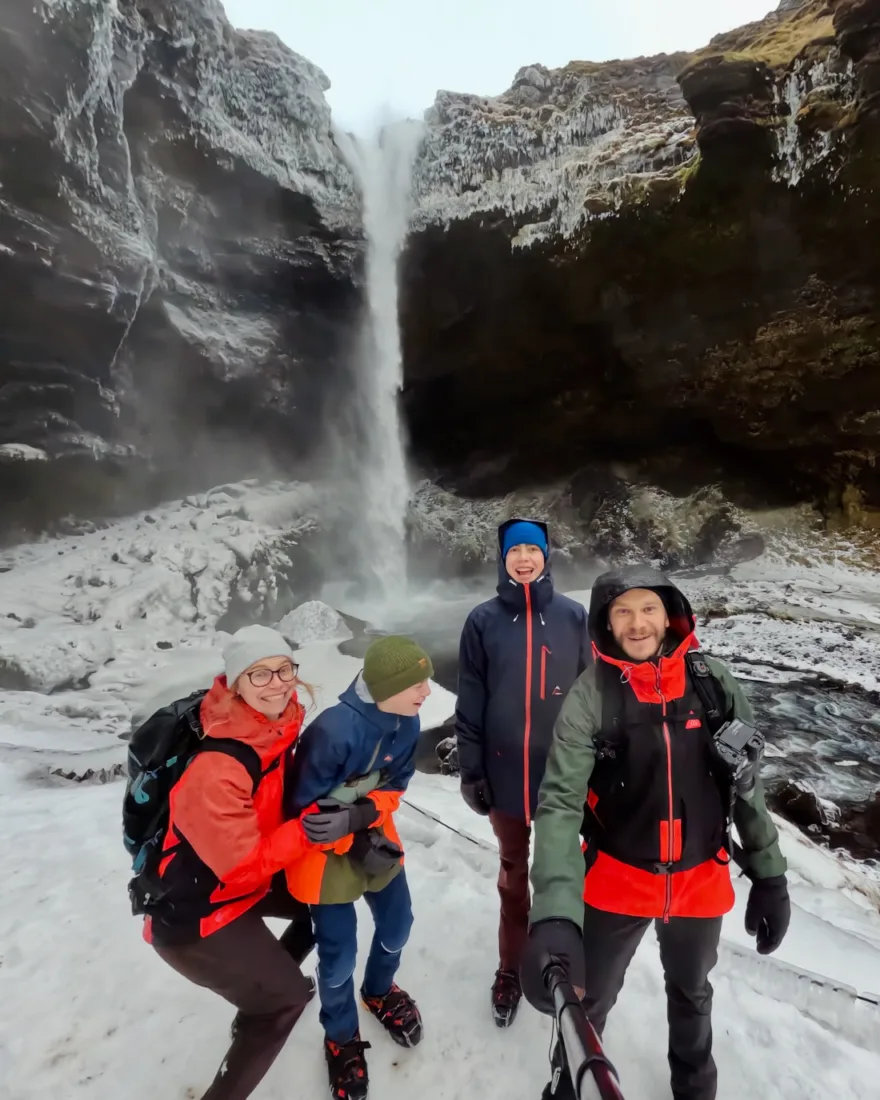 Fravely am Kvernufoss in Island