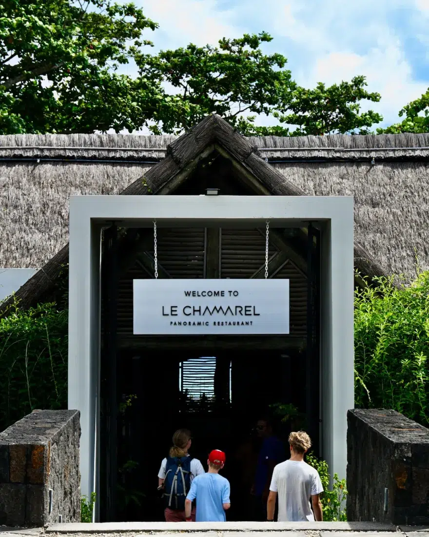 Eingang des Lunch im Le Chamarel Restaurant