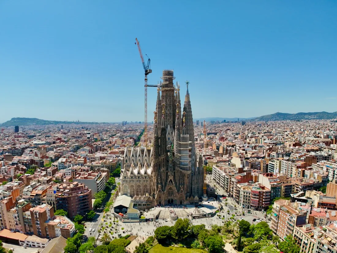 Die Sagrada Familie über Barcelona