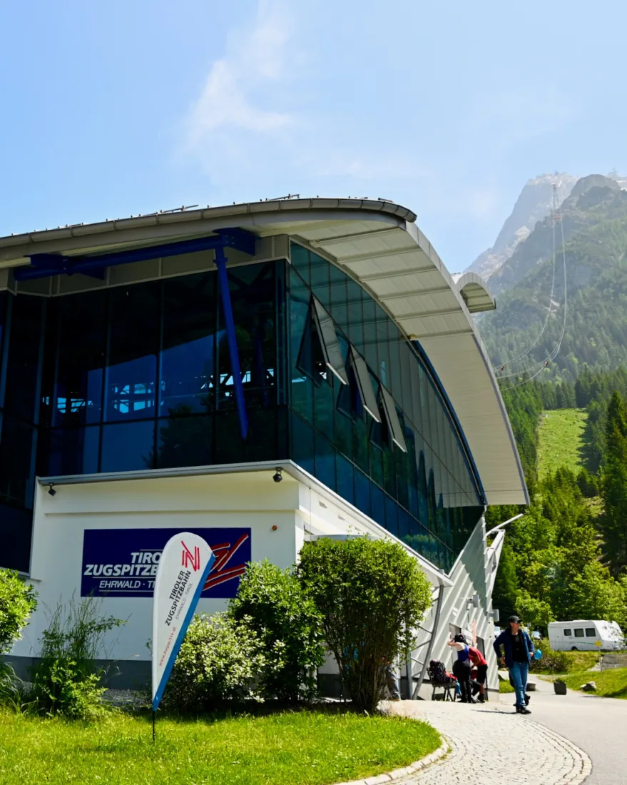 Die Talstation der Zugspitzbahn