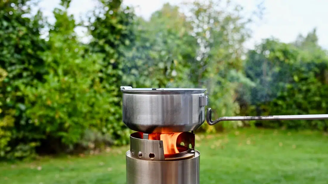 Popcorn auf dem Solo Stove Mesa machen
