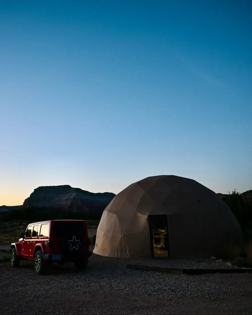 Das Bryce Glamp and Camp bei Sonnenuntergang