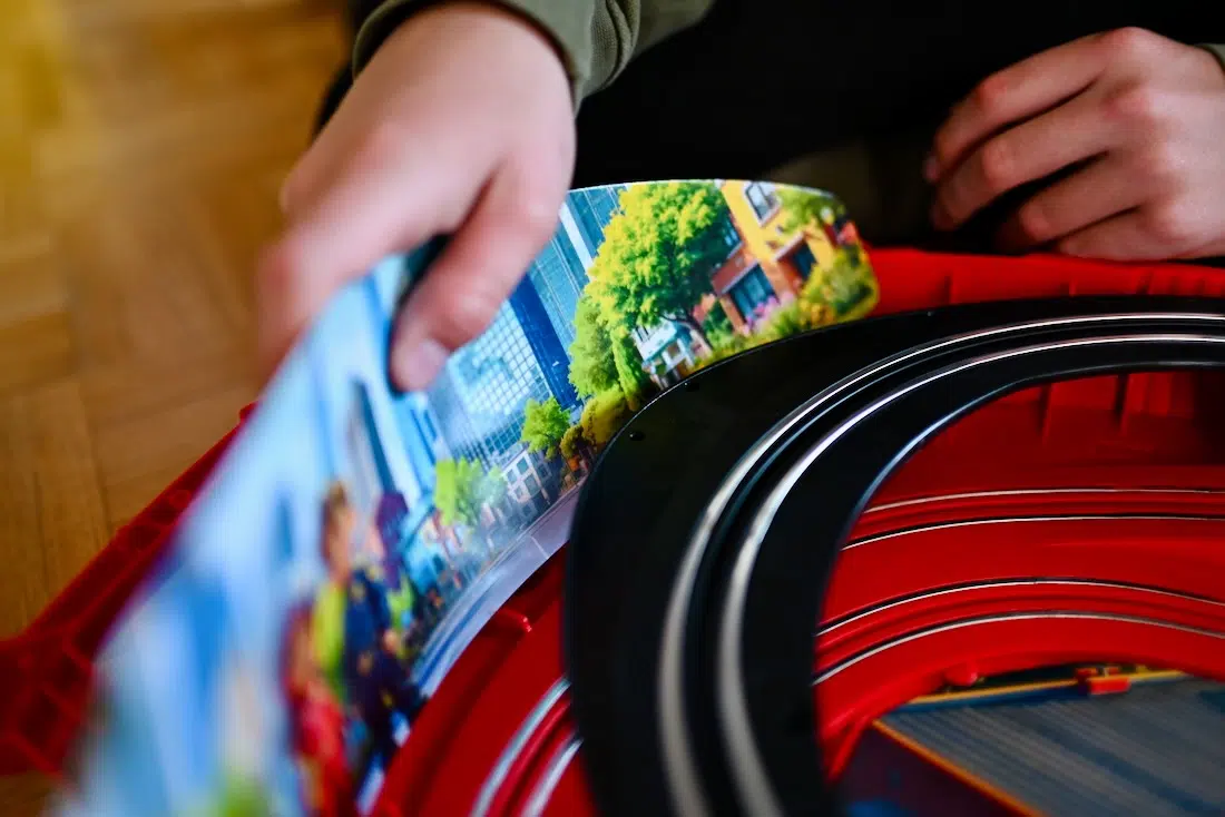 Aufbau der Carrera Race in Case