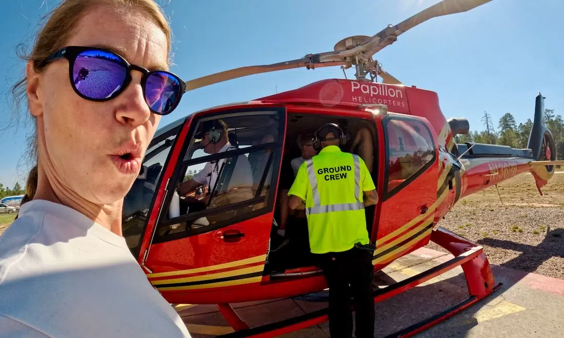 Melanie am Helikopter am Grand Canyon