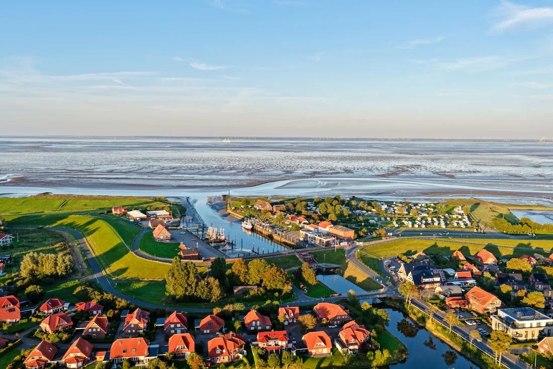 Blick auf Fedderwardersiel aus der Luft