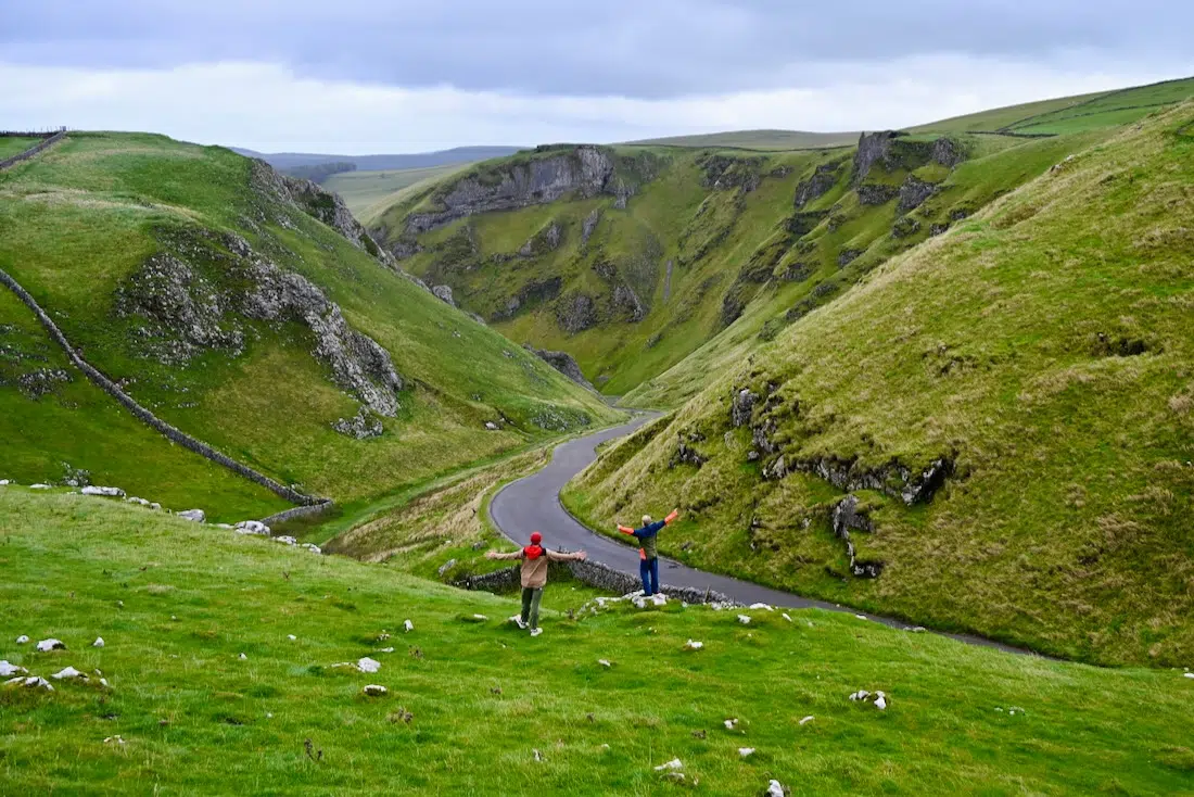 Flo und Ben am Winnats Pass
