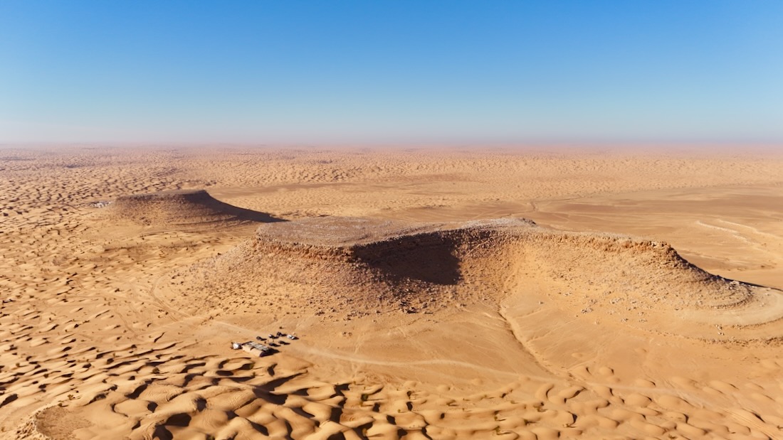 Der Tembaine Tafelberg in der Sahara
