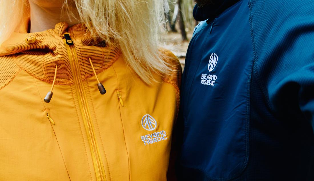 Beyond Nordic - beide Jacken front
