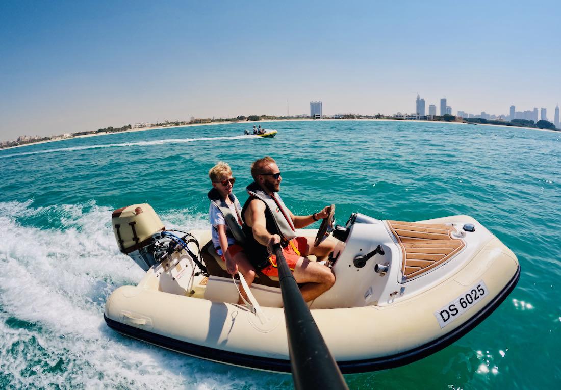 Mit dem HERO Boot übers Meer