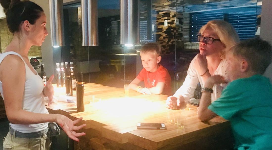 Fravely bei der Olivenöl-Verkostung